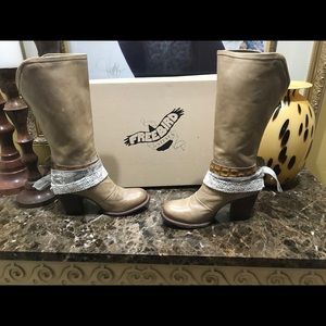 FreeBird boots